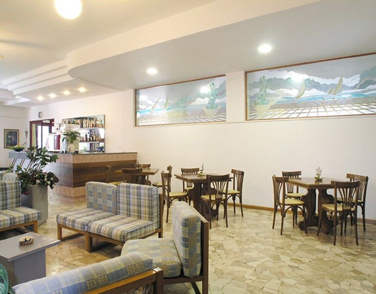 Hotel Capinera Rimini Exterior photo