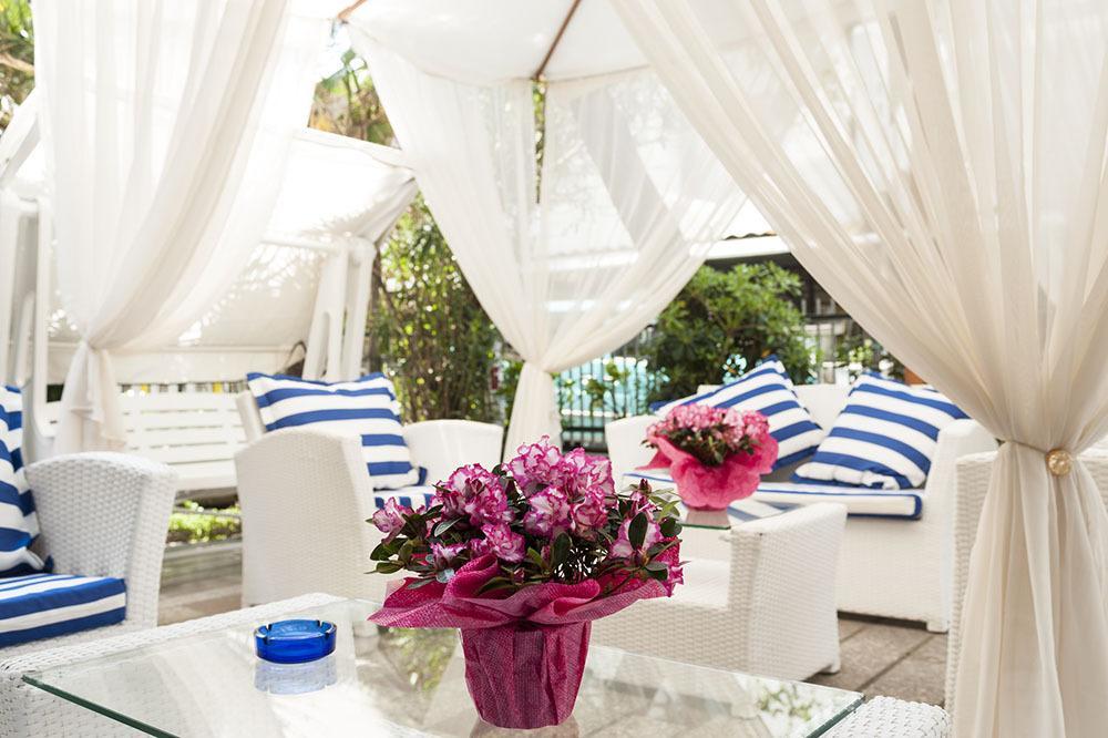 Hotel Capinera Rimini Exterior photo